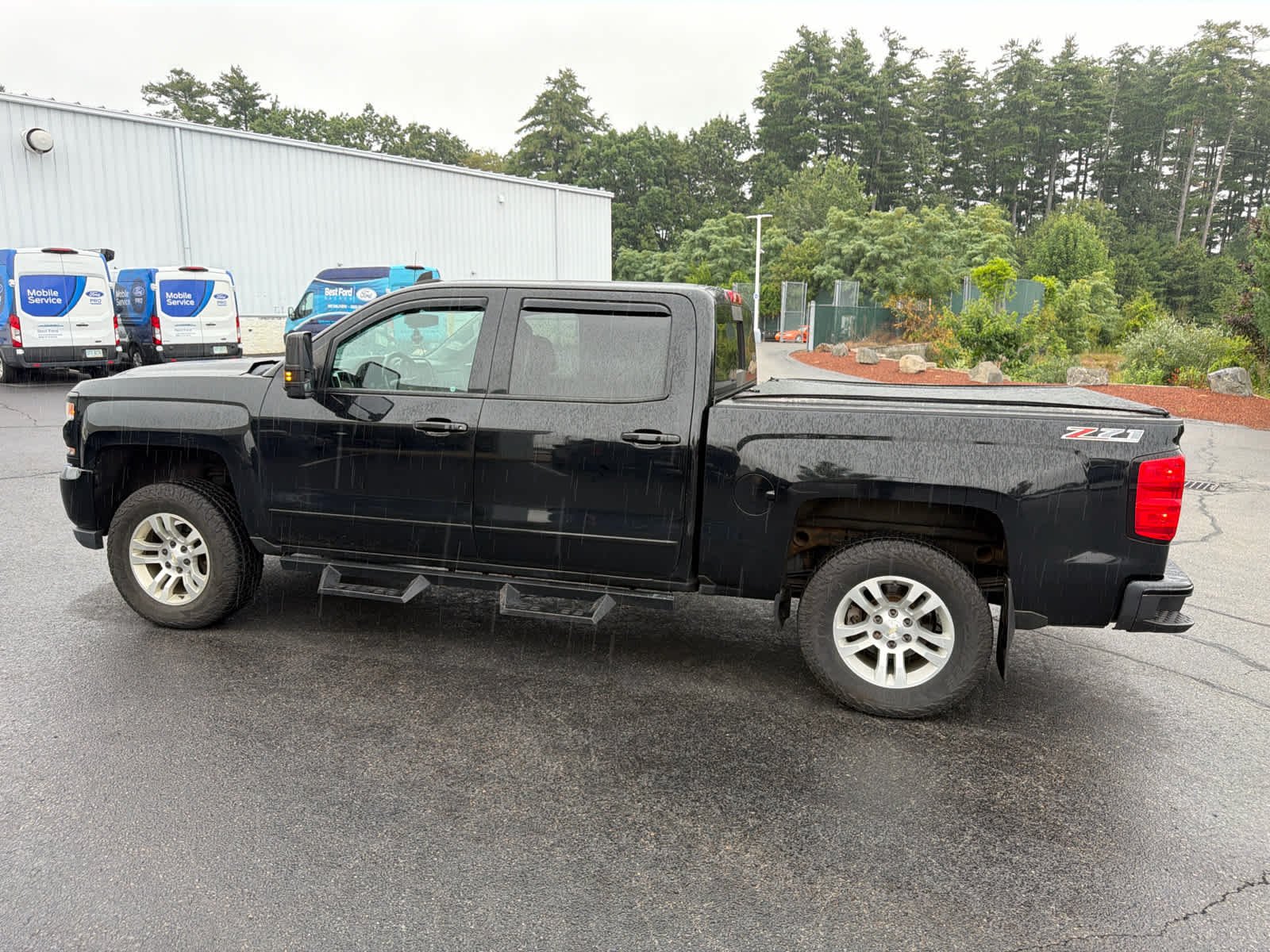 Used 2017 Black Chevrolet LT image 9