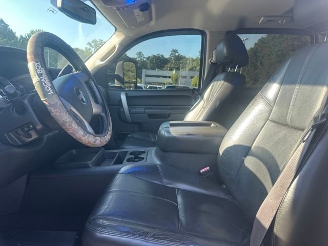 Used 2011 Silver GMC SLE image 12