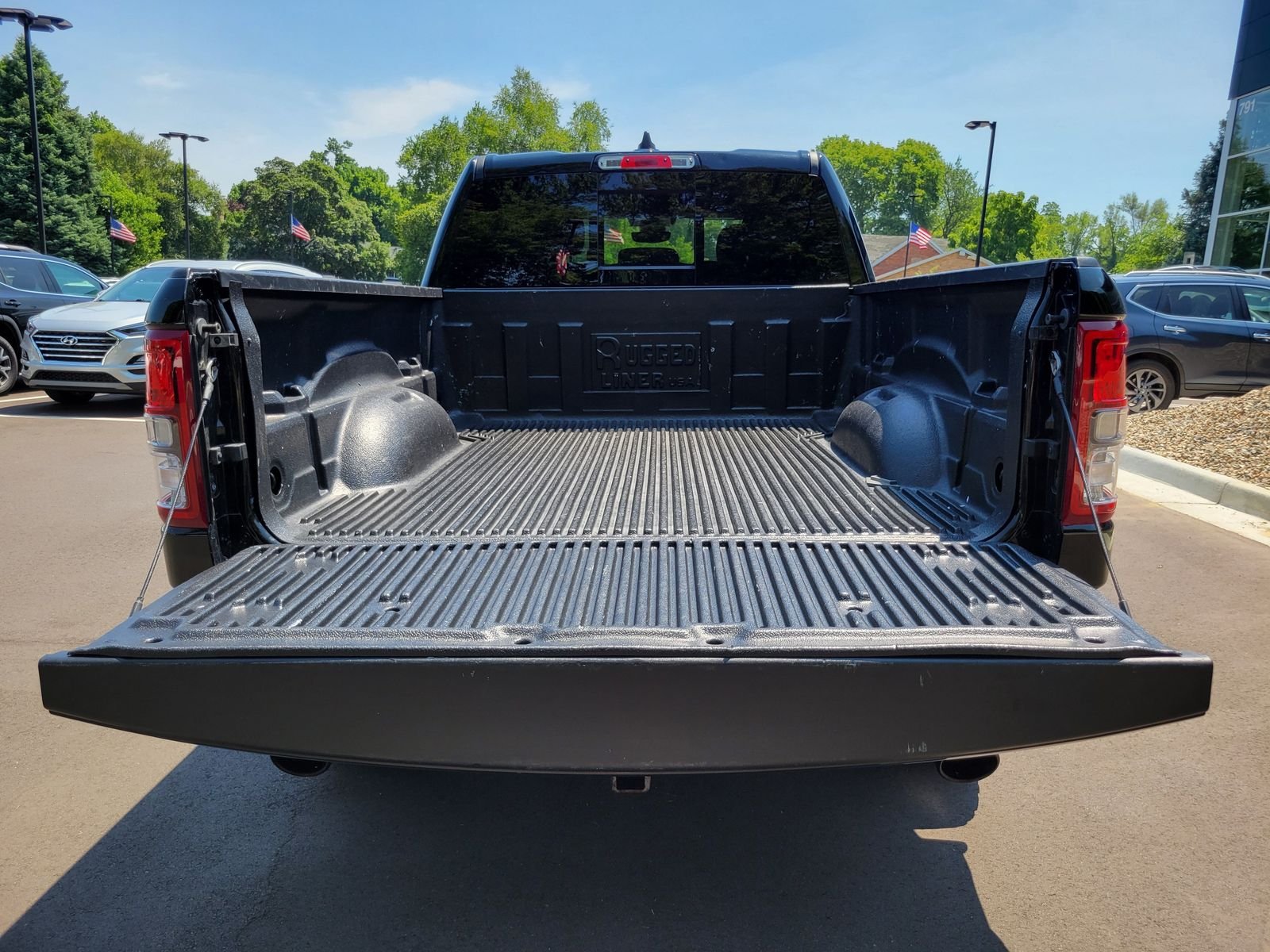Used 2021 Black Ram Big Horn/Lone Star image 28