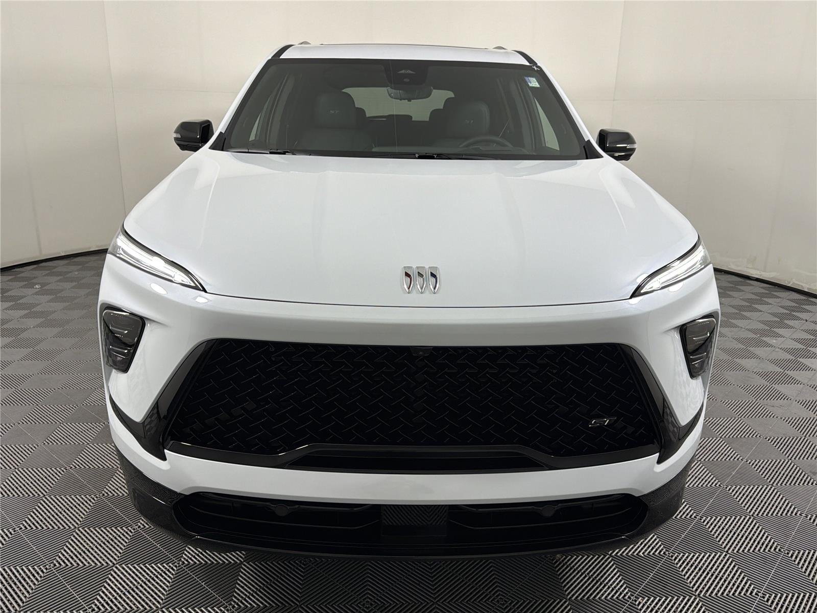 New 2026 Iridescent White Tricoat Buick Sport Touring image 2