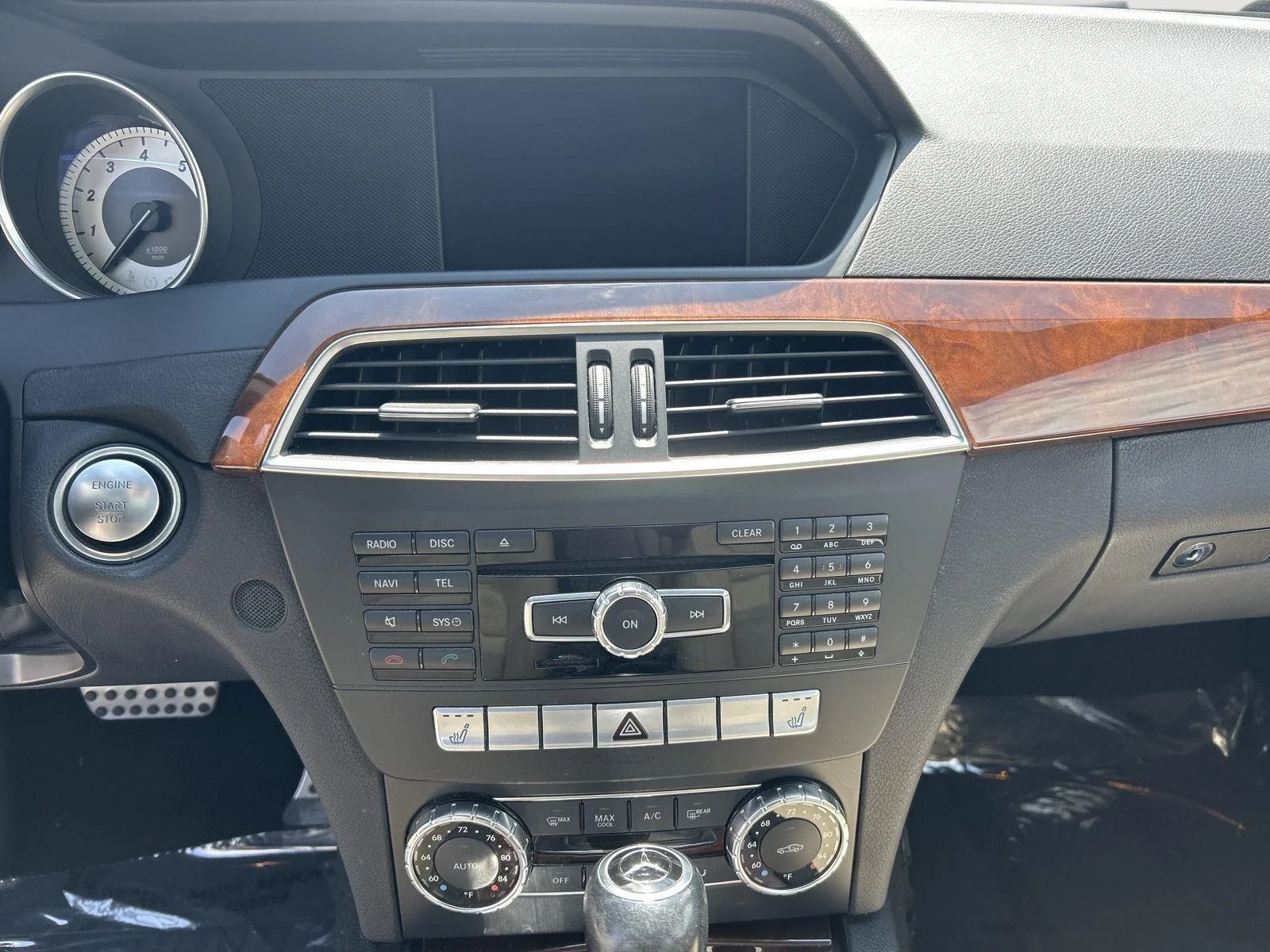 Used 2012  Mercedes-Benz C 300 Sport image 15