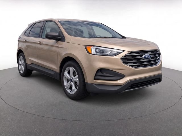 Used 2020 Gold Ford SE image 2