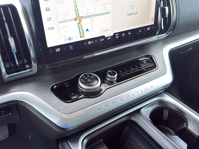 2025 Ford Expedition Platinum - Photo 32