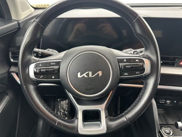 Used 2024 Ebony Black Kia EX image 15