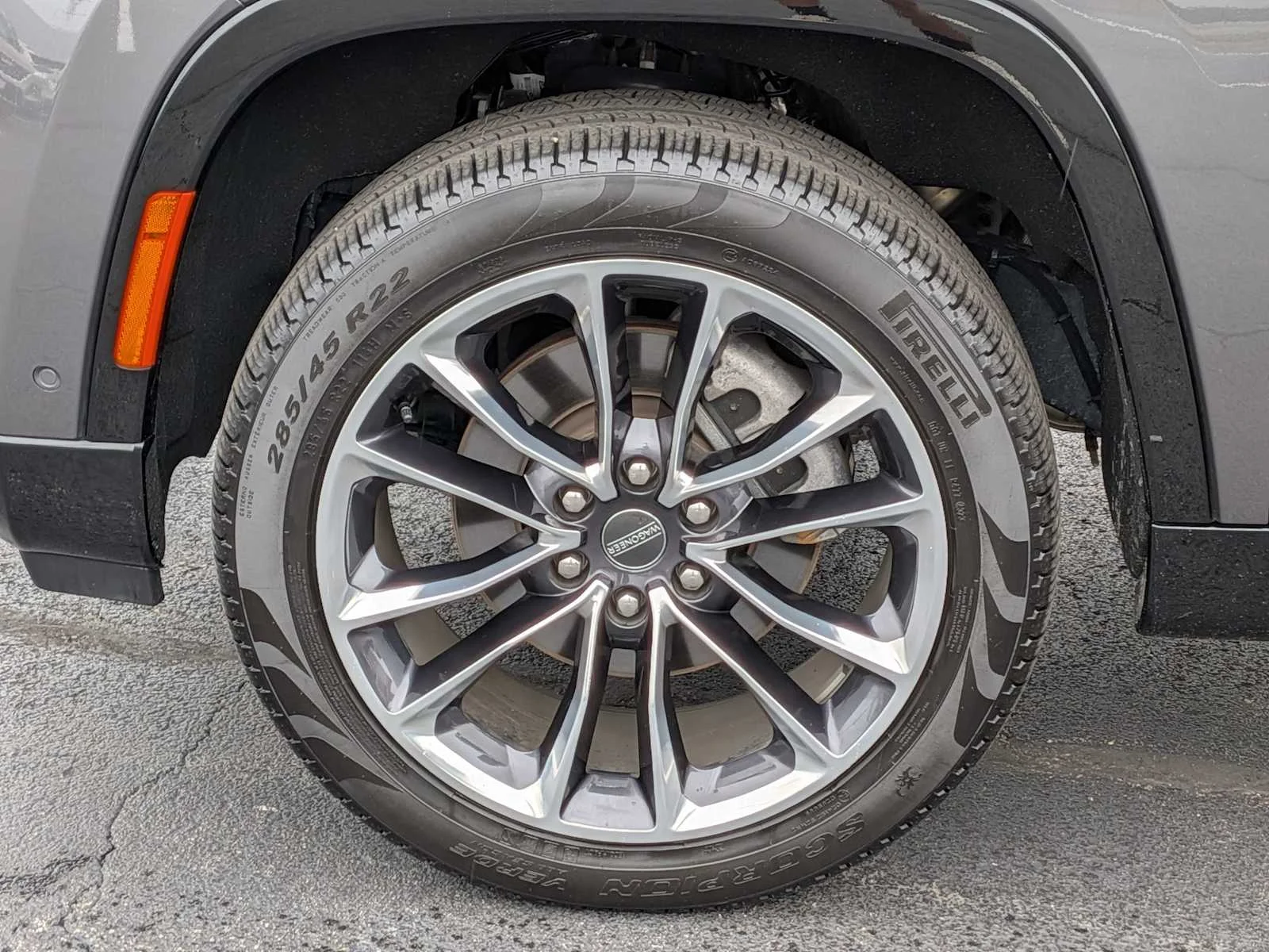 Used 2024  Jeep Series III image 9