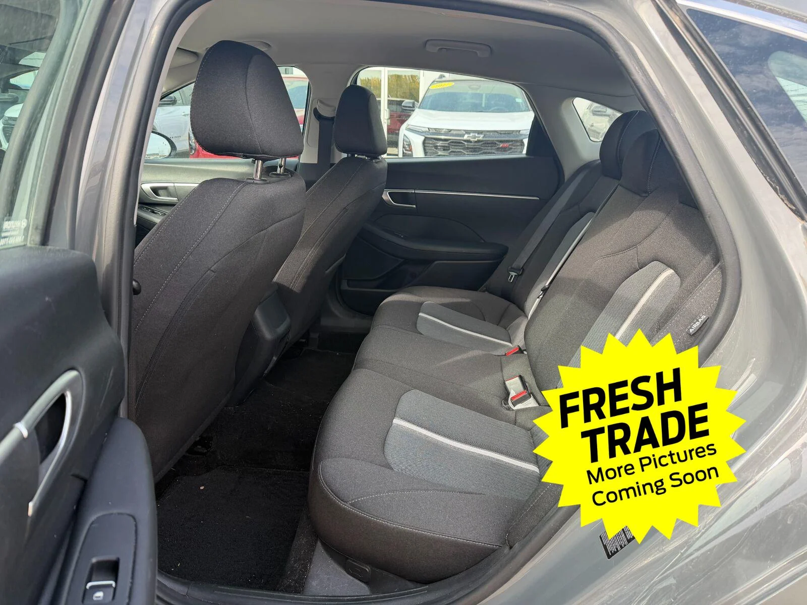 Used 2022 GRAY HYUNDAI  image 8