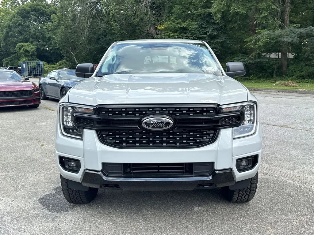 New 2026 White Ford XLT image 2