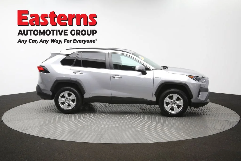 Used 2021 Silver Toyota XLE image 47