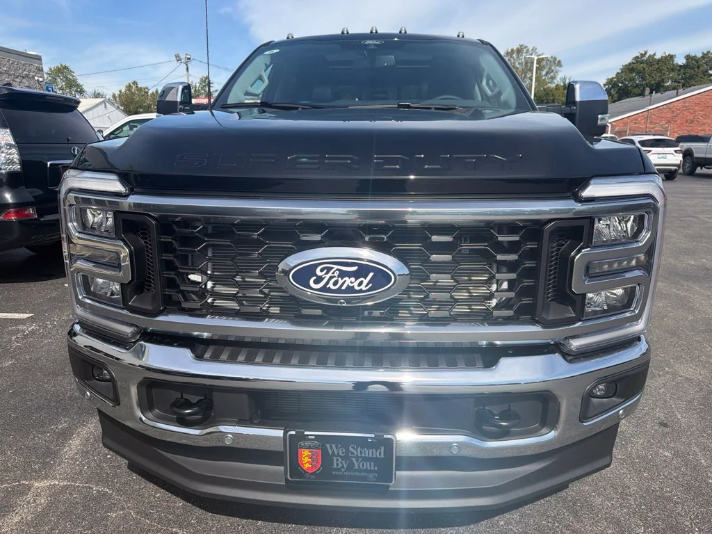 New 2027 Agate Black Metallic Ford F-350® Lariat® image 7