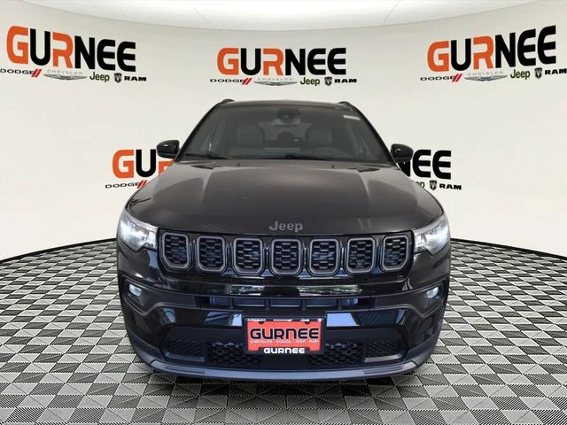 New 2026 Diamond Black Crystal Pearl-Coat Exterior Paint Jeep Latitude image 9