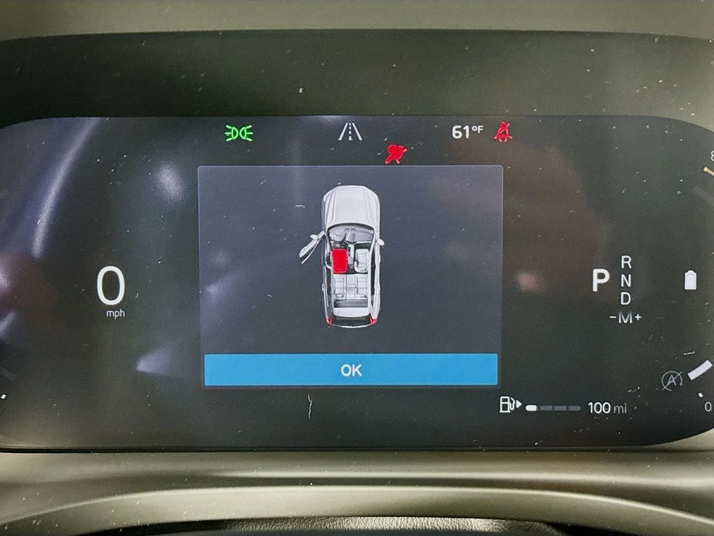 2026 Volvo XC60 Plus - Photo 13