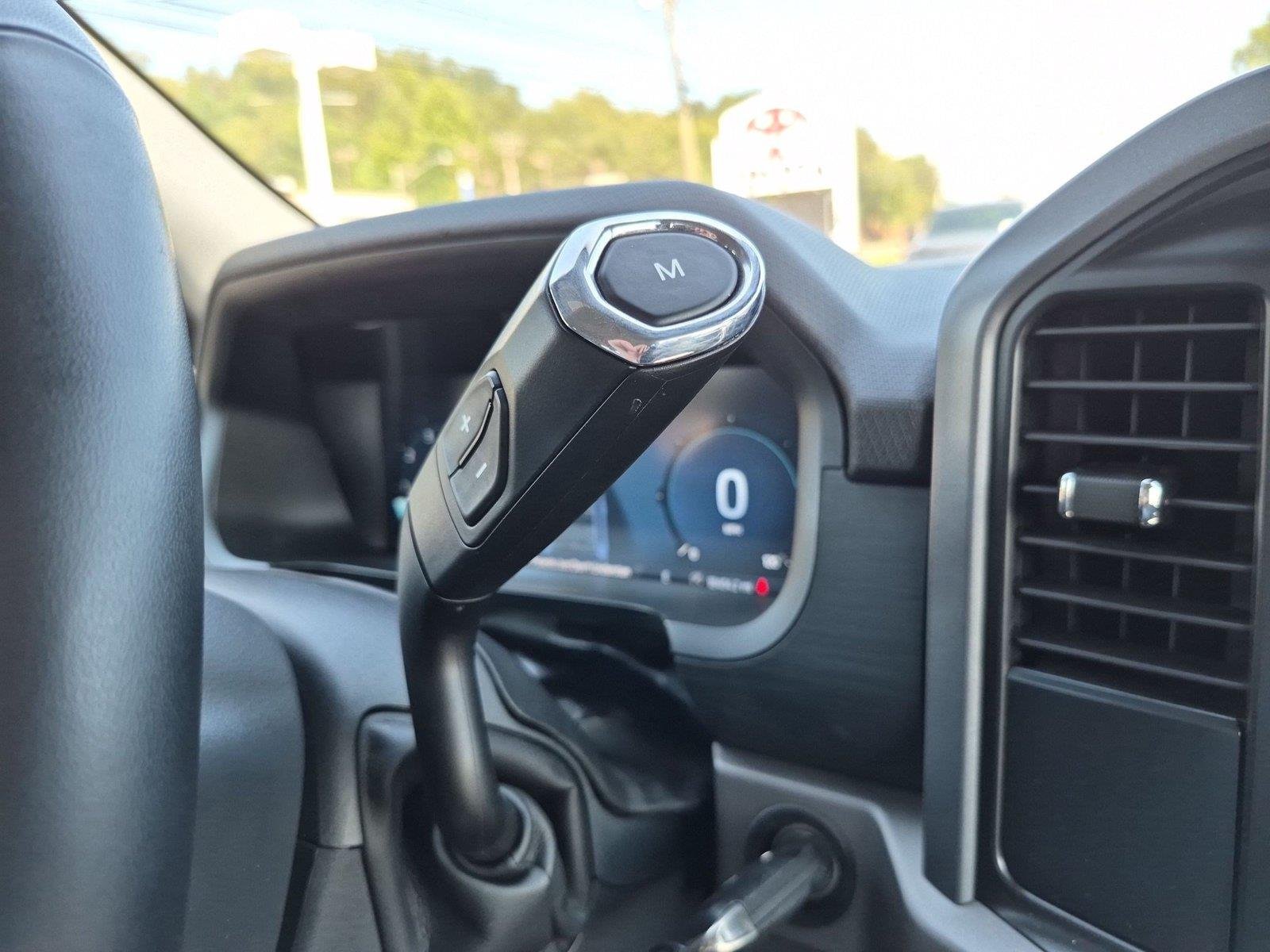 Used 2025  Ford XLT image 28