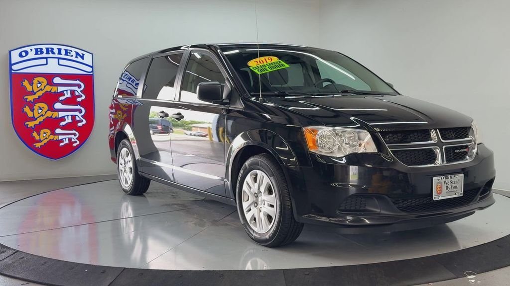 Used 2019 Dodge Grand Caravan SE with VIN 2C4RDGBG2KR587146 for sale in Normal, IL