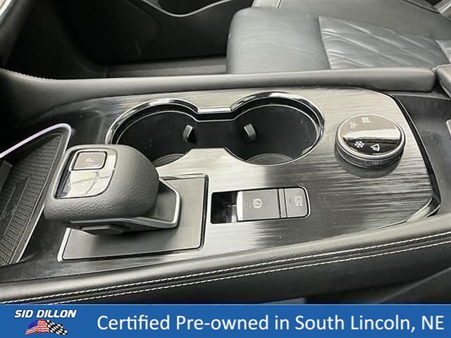 Used 2022 Brilliant Silver Metallic Nissan Platinum image 13