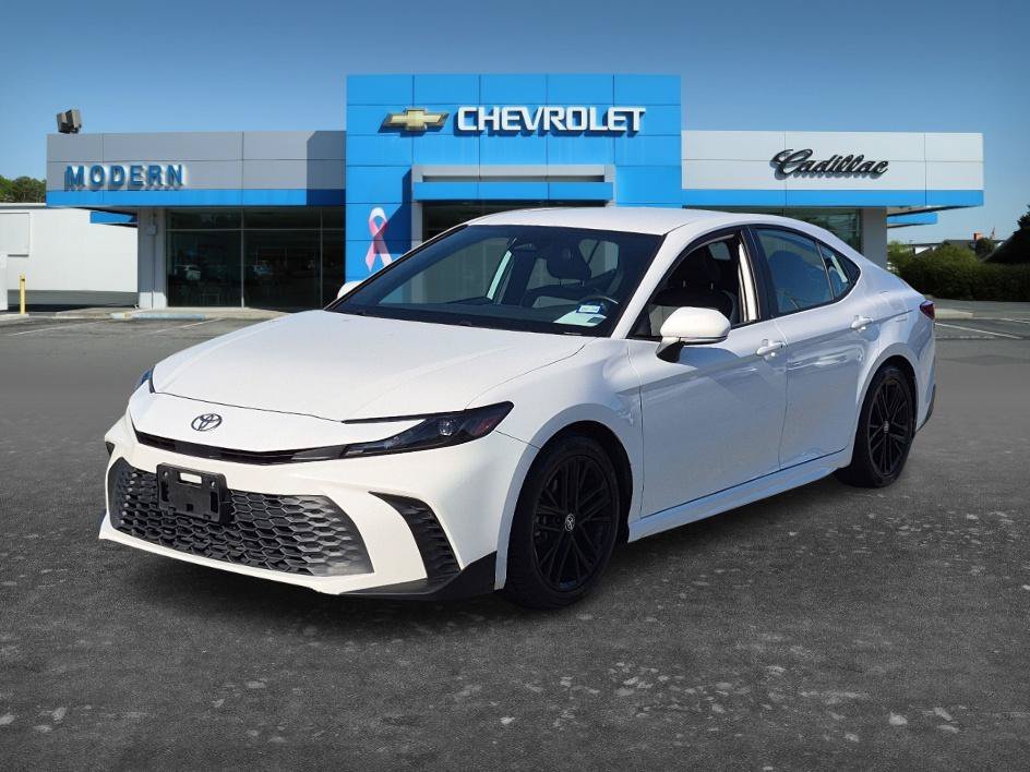 Used 2025 White Toyota LE image 1
