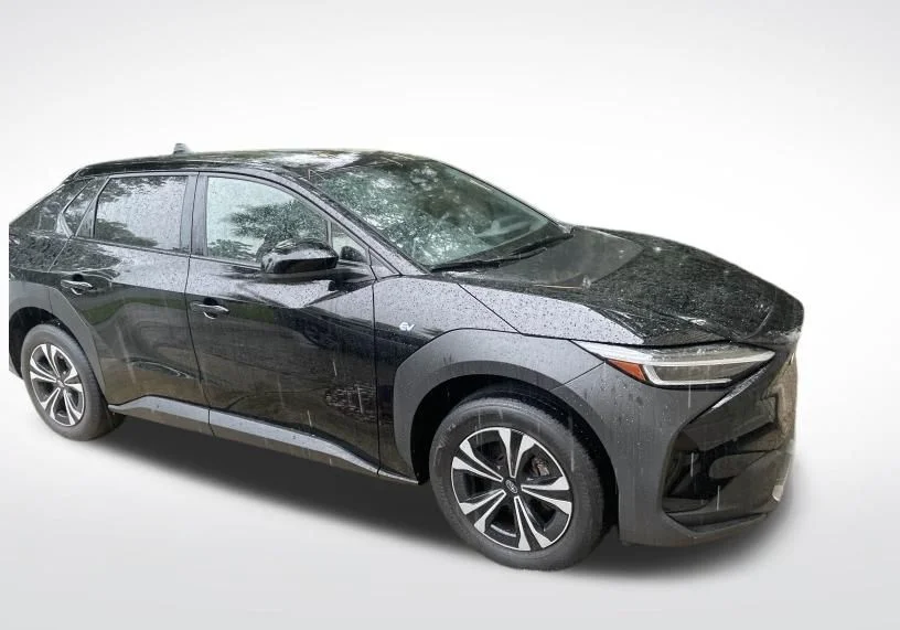 Used 2023 Black Subaru Premium image 2