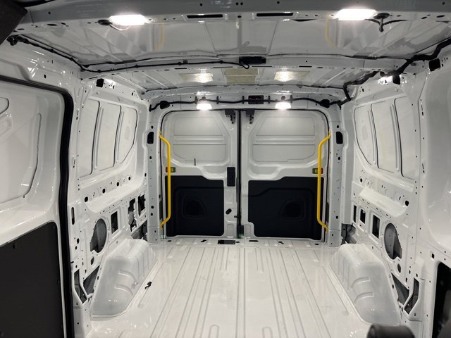 New 2026 Oxford White Ford Base image 64