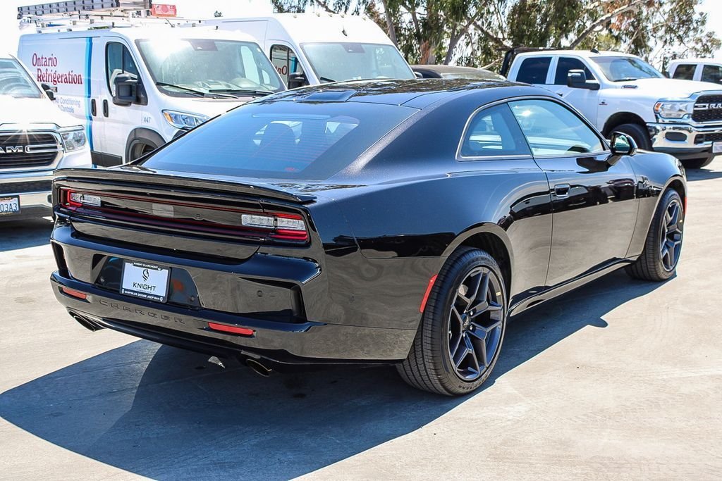 New 2026 Diamond Black Crystal Pearlcoat Dodge Scat Pack Plus image 9