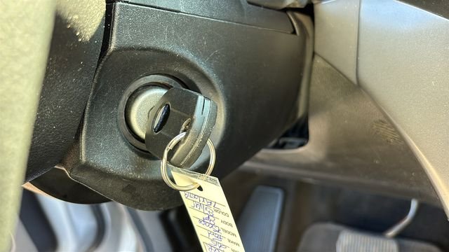 Used 2015 Ingot Silver Ford SE image 11