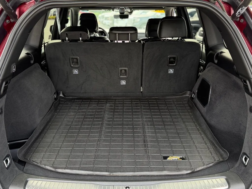 Used 2023 Red Jeep Overland image 5