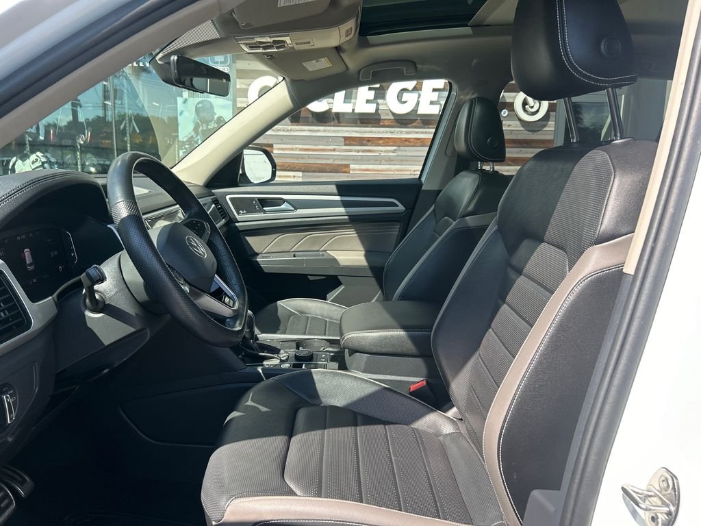 Used 2023 White Volkswagen 3.6L V6 SEL Premium R-Line image 10