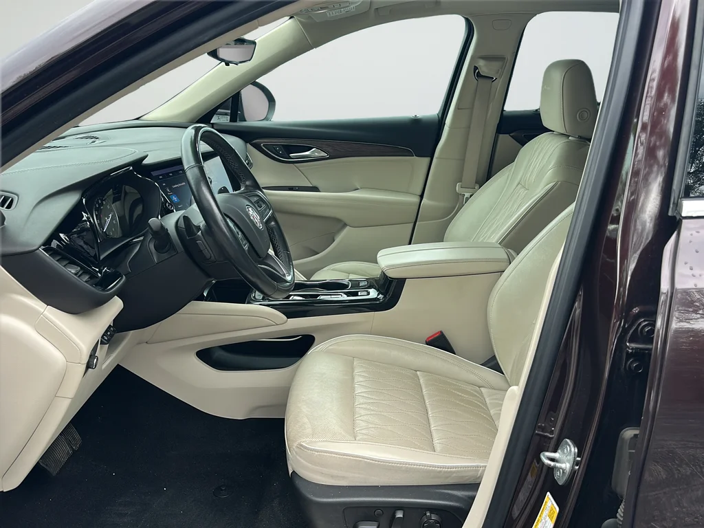 Used 2021 Red Buick Avenir image 10