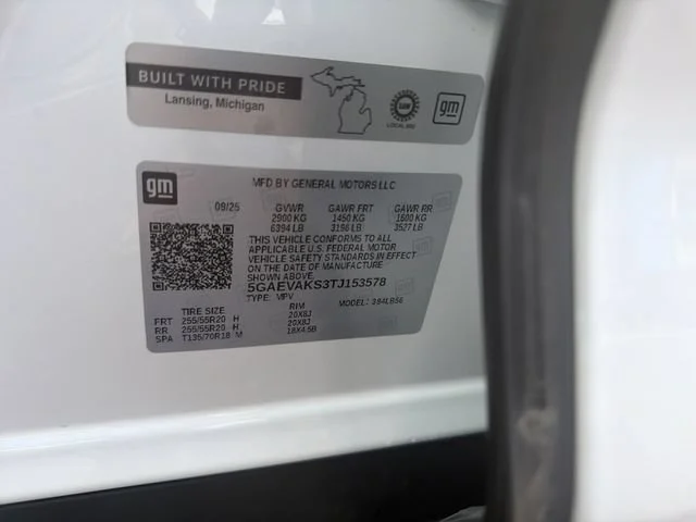 Used 2026 Summit White Buick Preferred image 35