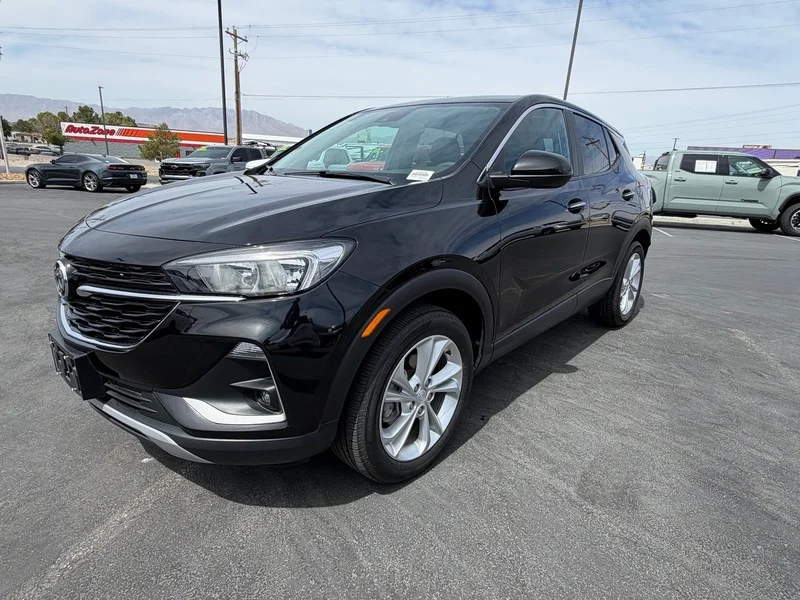 Used 2023 Ebony Twilight Metallic Buick Preferred image 7