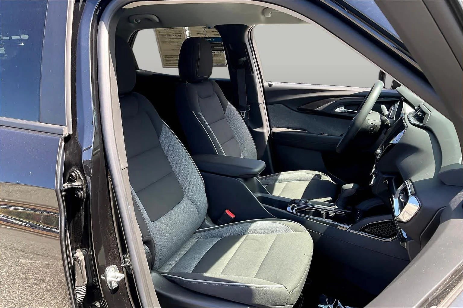 Used 2023 Mosaic Black Metallic Chevrolet LT image 17