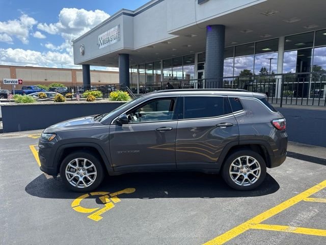 Certified Used 2024 Gray Jeep Latitude Lux image 2