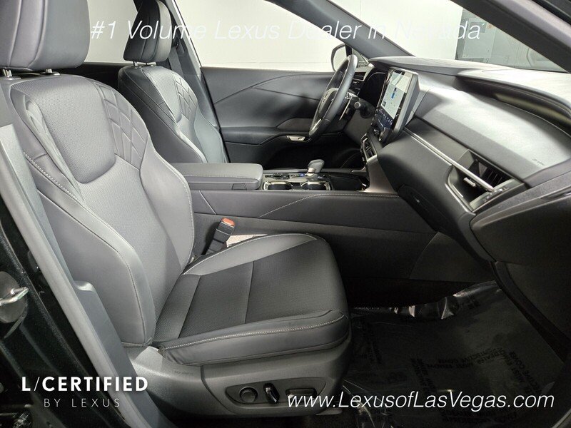 Certified Used 2025 Caviar Lexus PREMIUM image 24