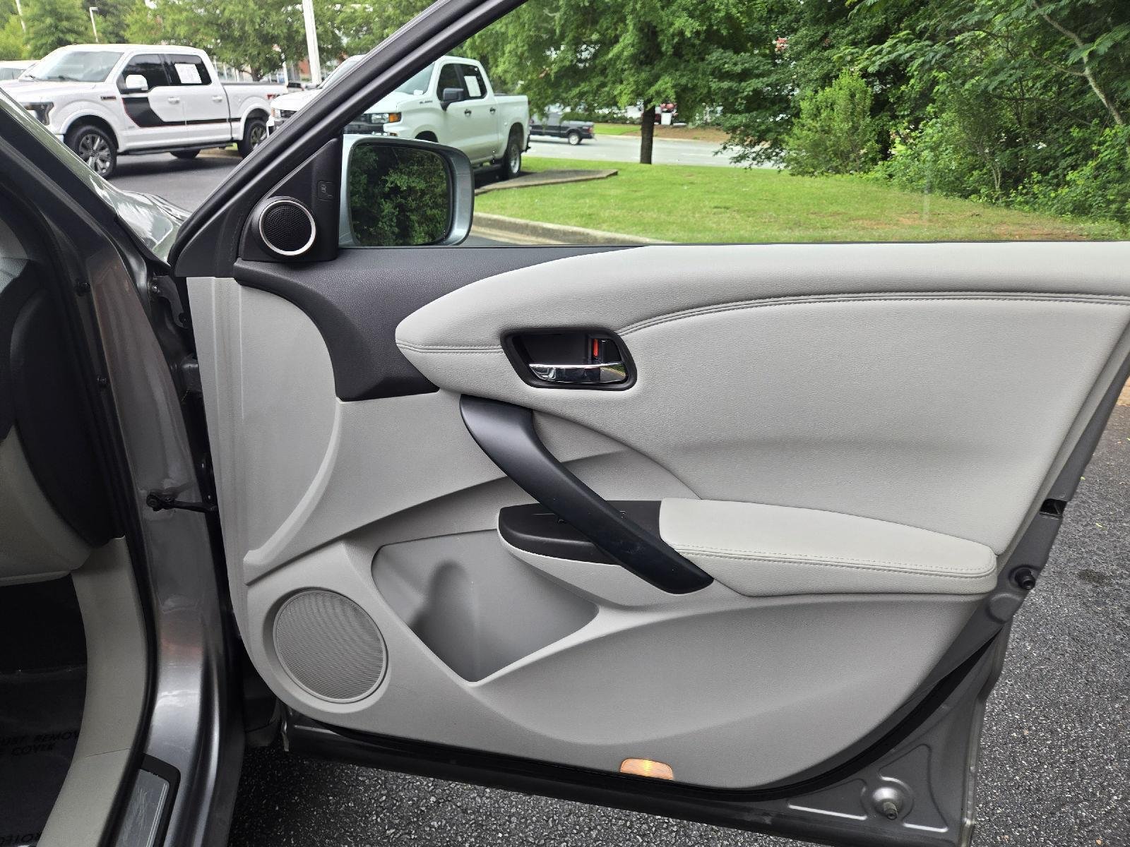 Used 2017 Lunar Silver Metallic Acura w/Technology Pkg image 18