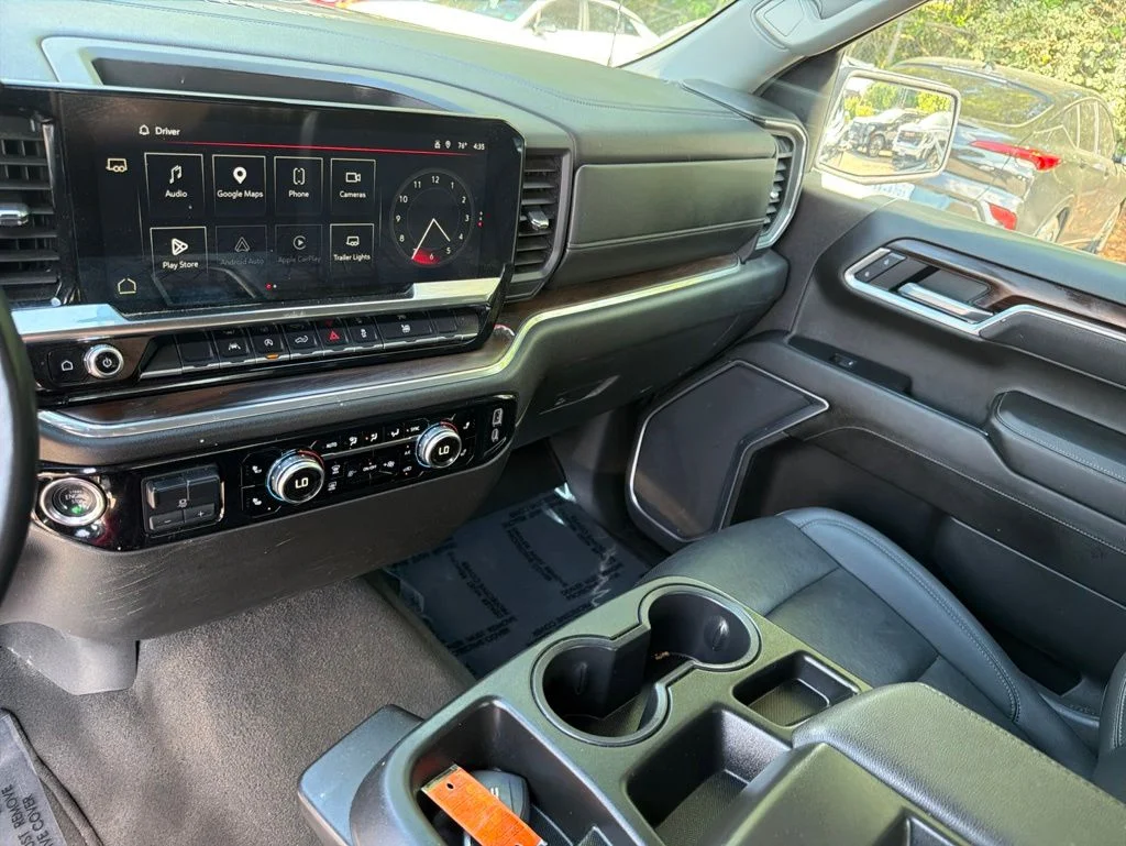 Used 2025 Silver GMC SLT image 18