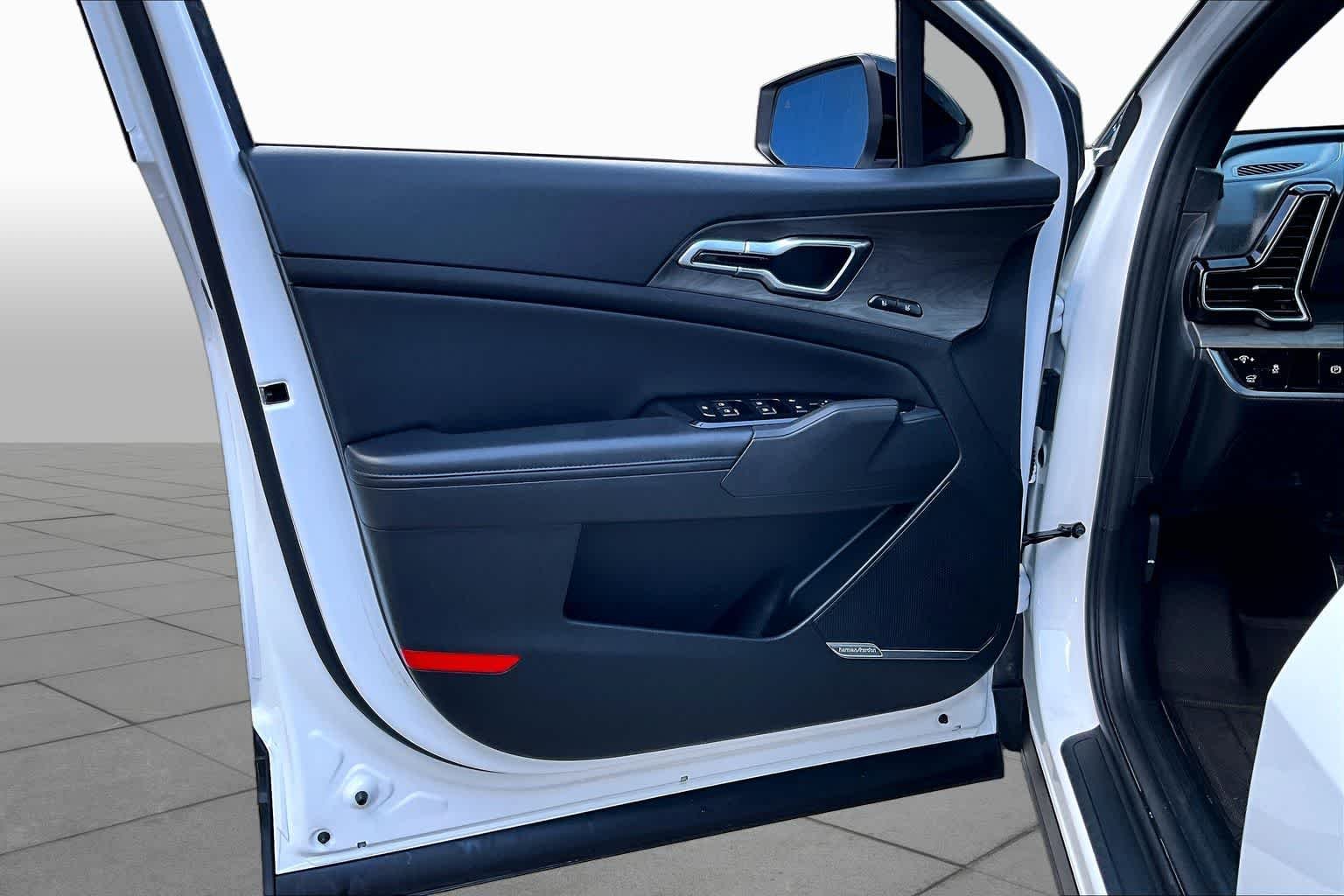 Used 2024 Ebony Black Roof Kia X-Pro Prestige image 22