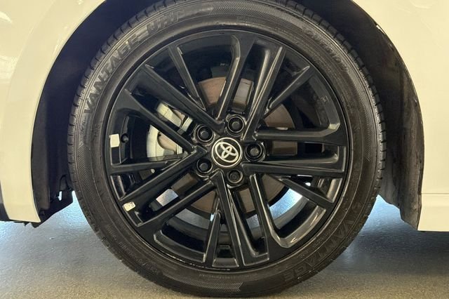 Used 2025 Ice Cap Toyota SE image 35