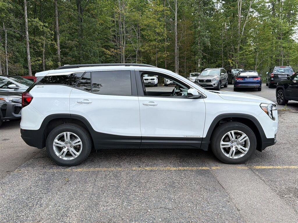 Used 2024 Summit White GMC SLE image 7