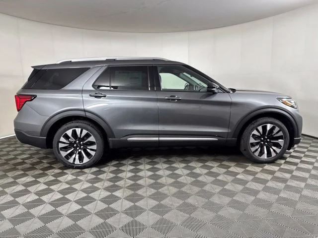 New 2027 Carbonized Gray Metallic Ford Platinum image 2