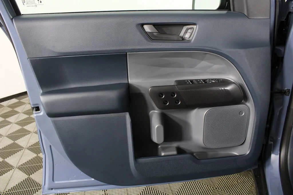 New 2026 Azure Gray Metallic Tri-Coat Ford XLT image 10