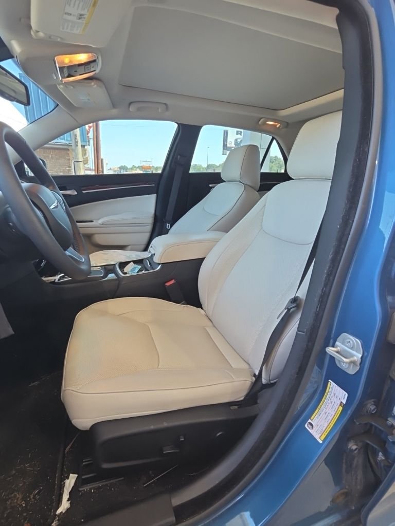 Used 2023 Blue Chrysler Touring image 12