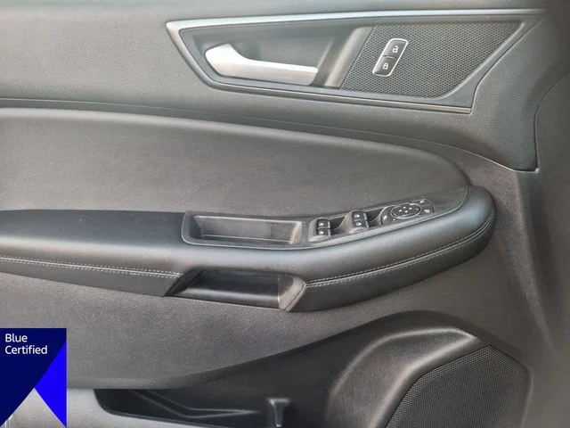 Used 2022 Gray Ford SE image 12