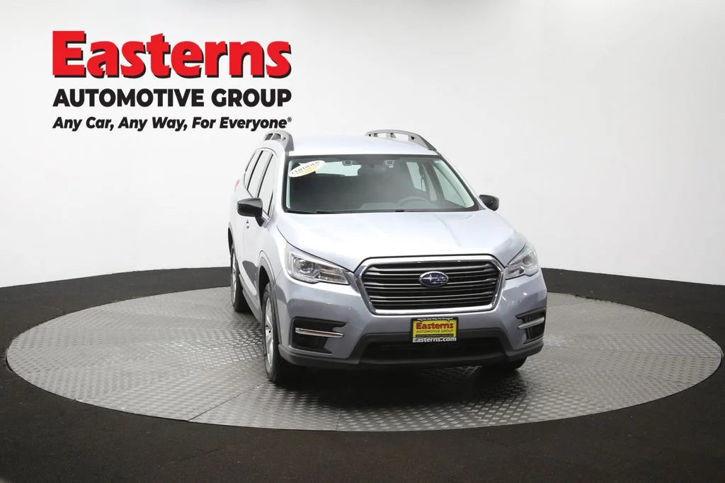 Used 2022 Silver Subaru Base image 50