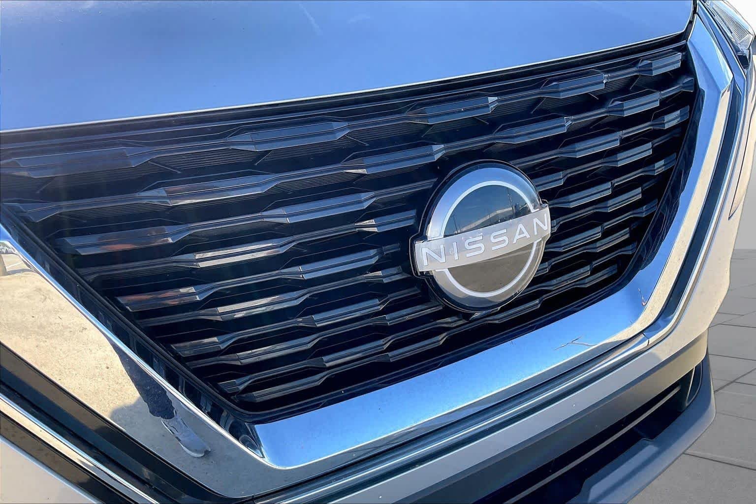 Used 2023 Brilliant Silver Metallic Nissan SV image 29