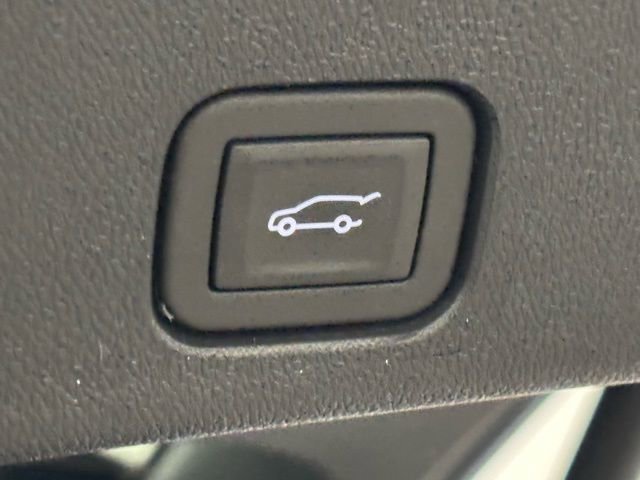 2026 GMC Acadia Denali - Photo 10