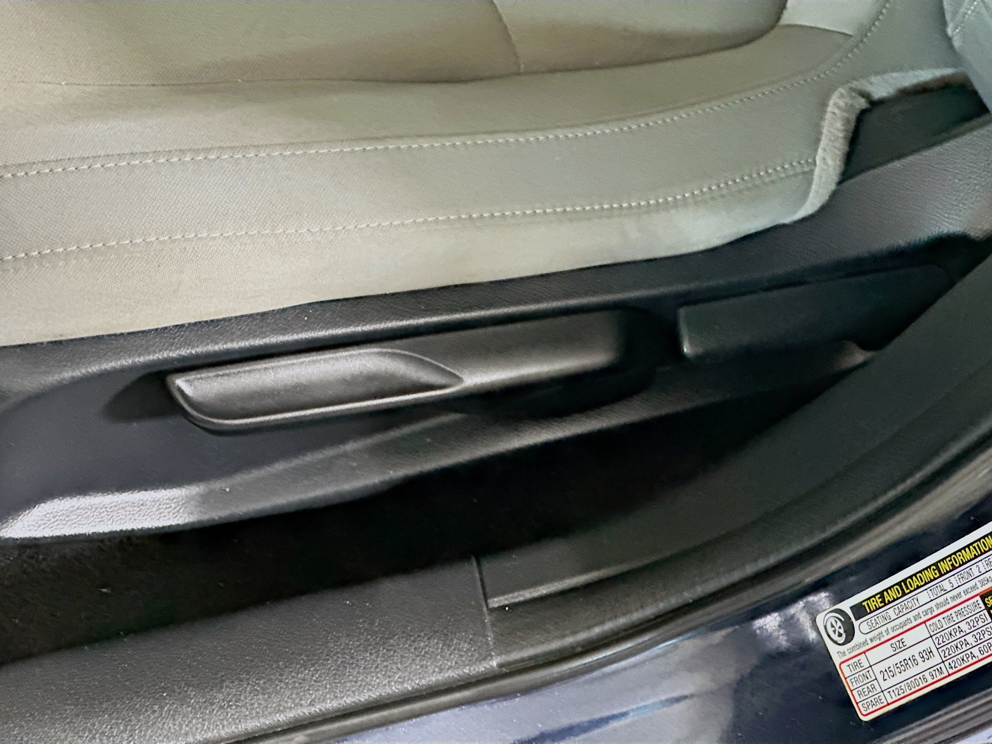 Used 2018 Gray Honda LX image 13