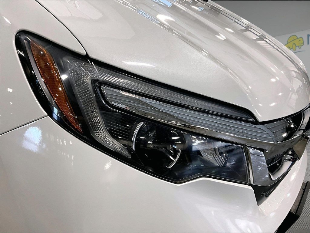 Used 2020 White Honda EX-L image 34