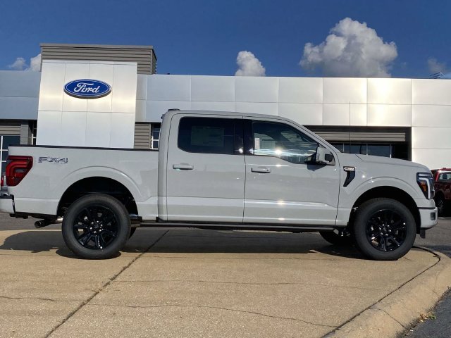 New 2026 Avalanche Ford Platinum image 2