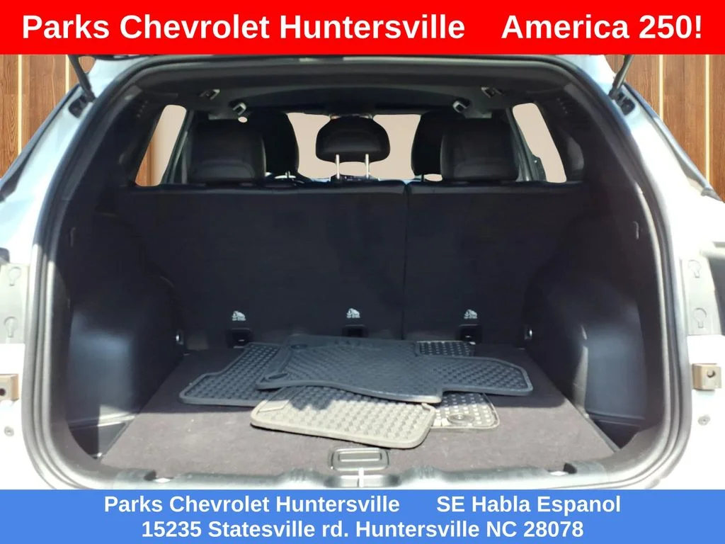 Used 2024 White Jeep Trailhawk image 32