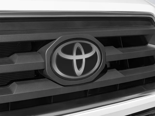 Used 2023 White Toyota SR5 image 53