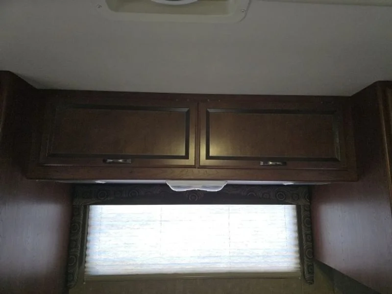Used 2014 Oxford White Ford Base image 33