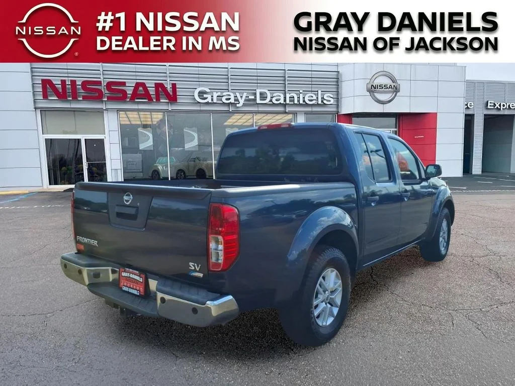 Used 2019 Blue Nissan SV image 7